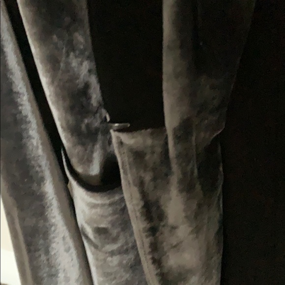 Velvet blazer one time used - Picture 4 of 5